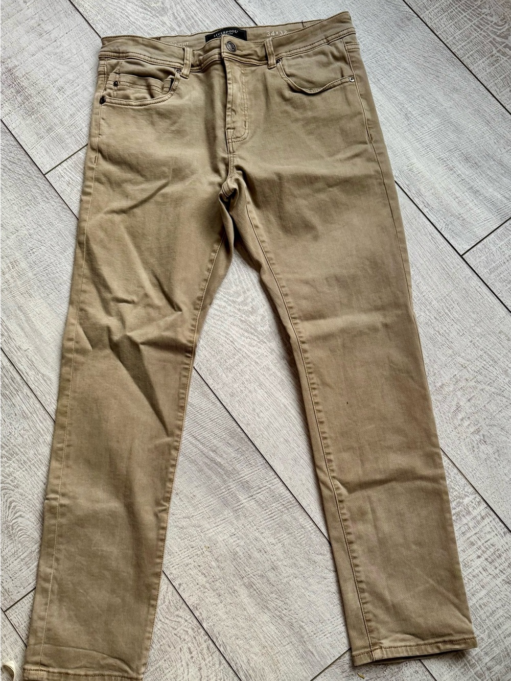 Liverpool Men's Modern Straight stretch khaki jean - 34”x32” EUC